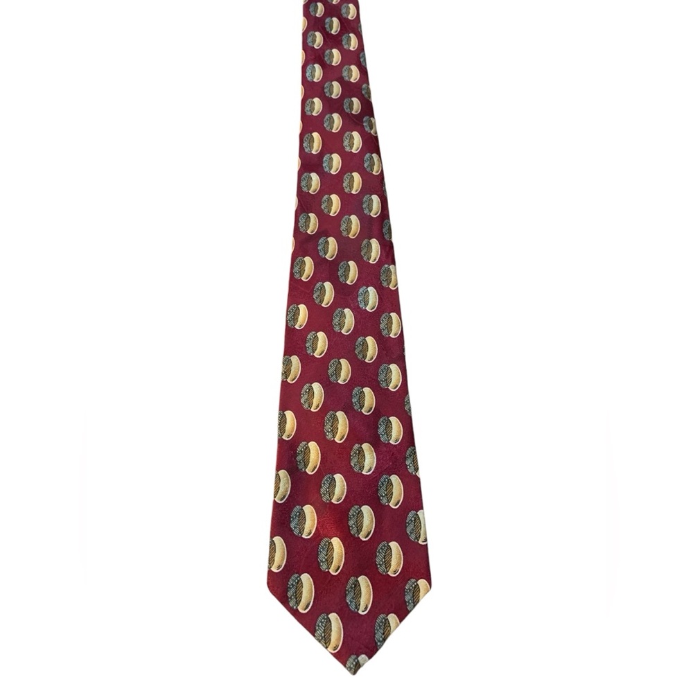 City Streets vintage tie.  Red geometric print. Excellent used condition.